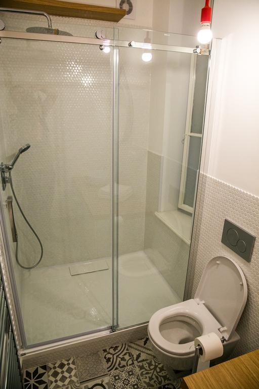 Luxurious - Na Porici 44 * Praga